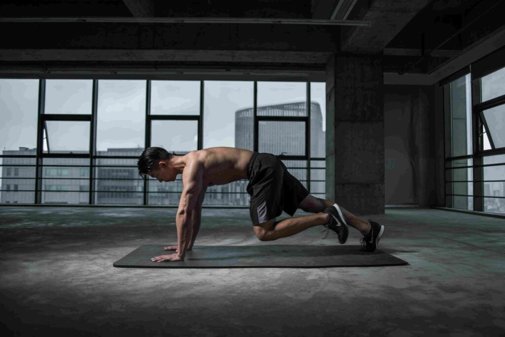 How can you stay mentally motivated during a fitness journey? 10 simple Steps How can I stay mentally motivated during a fitness journey (Photo By Li Sun)